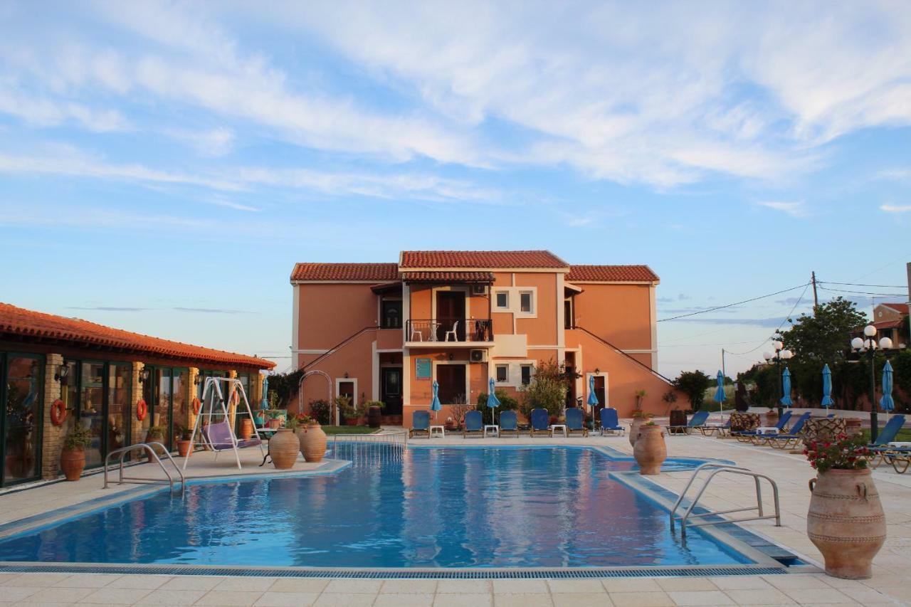 Villa Voula Agios Stefanos Avliotes  Exteriör bild
