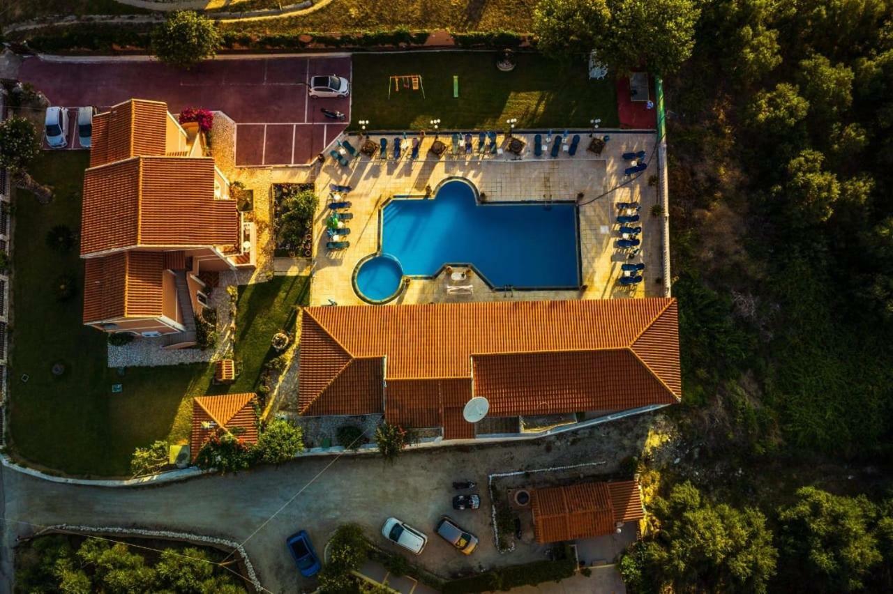 Villa Voula Agios Stefanos Avliotes  Exteriör bild